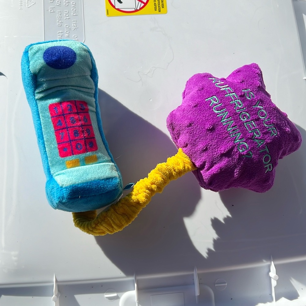 Bark box phone toy